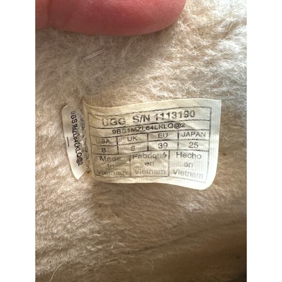 UGG Classic Clear Mini Women's boots, size women's 8/39; Shearling Lining; Rain - Picture 9 of 10